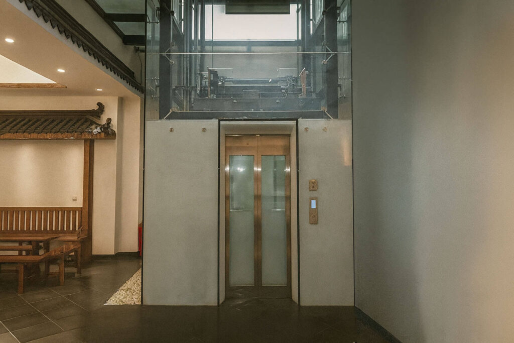 traction home elevator